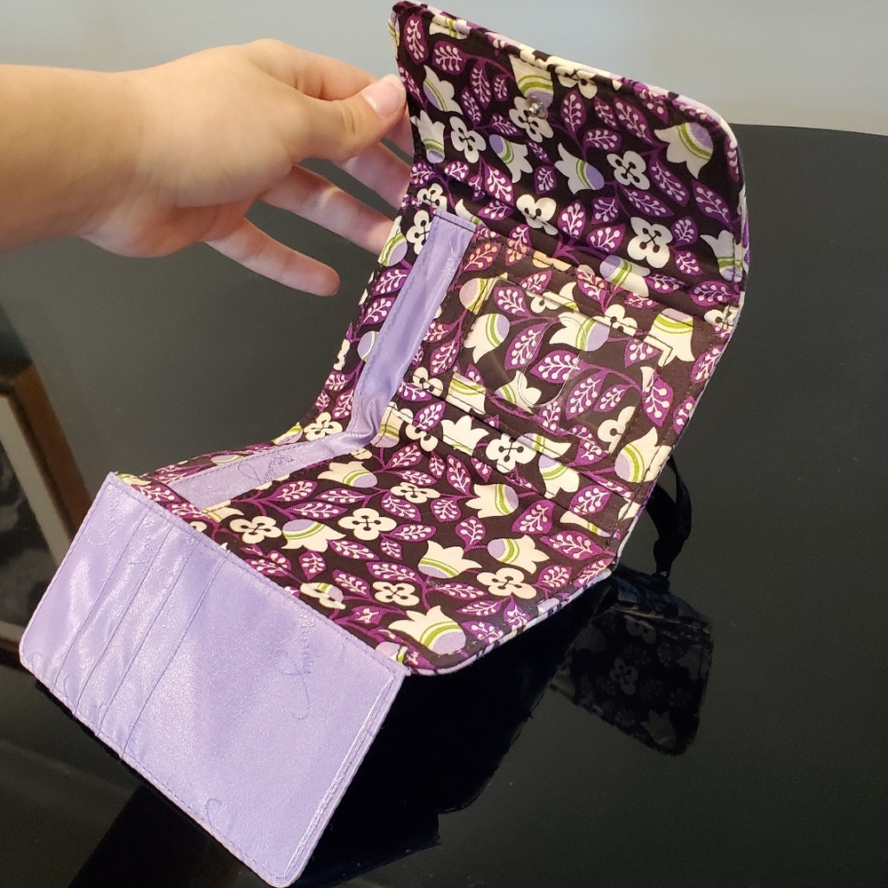 VERA BRADLEY Compact Wallet - Picture 6 of 9